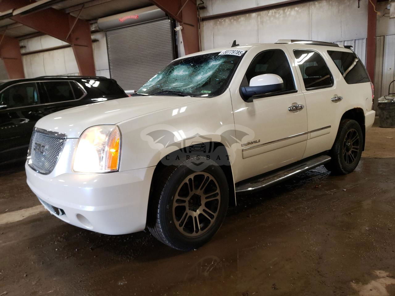GMC Yukon DENALI 6.2L  8 2010