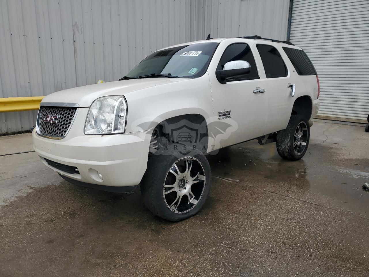 GMC Yukon SLT 5.3L  8 2010