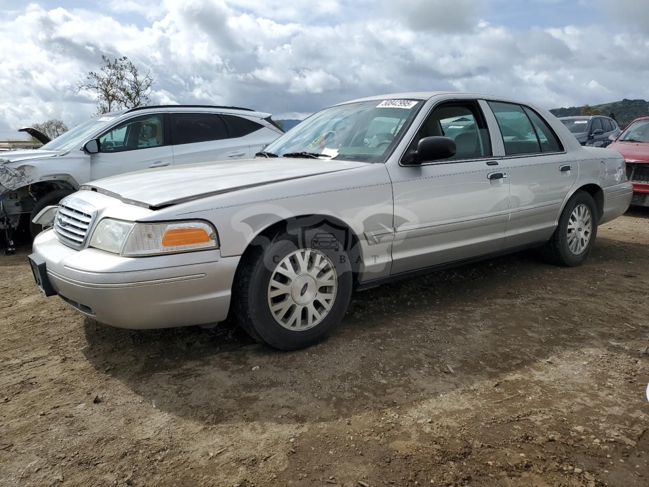Ford Crown LX 4.6L 8 2004