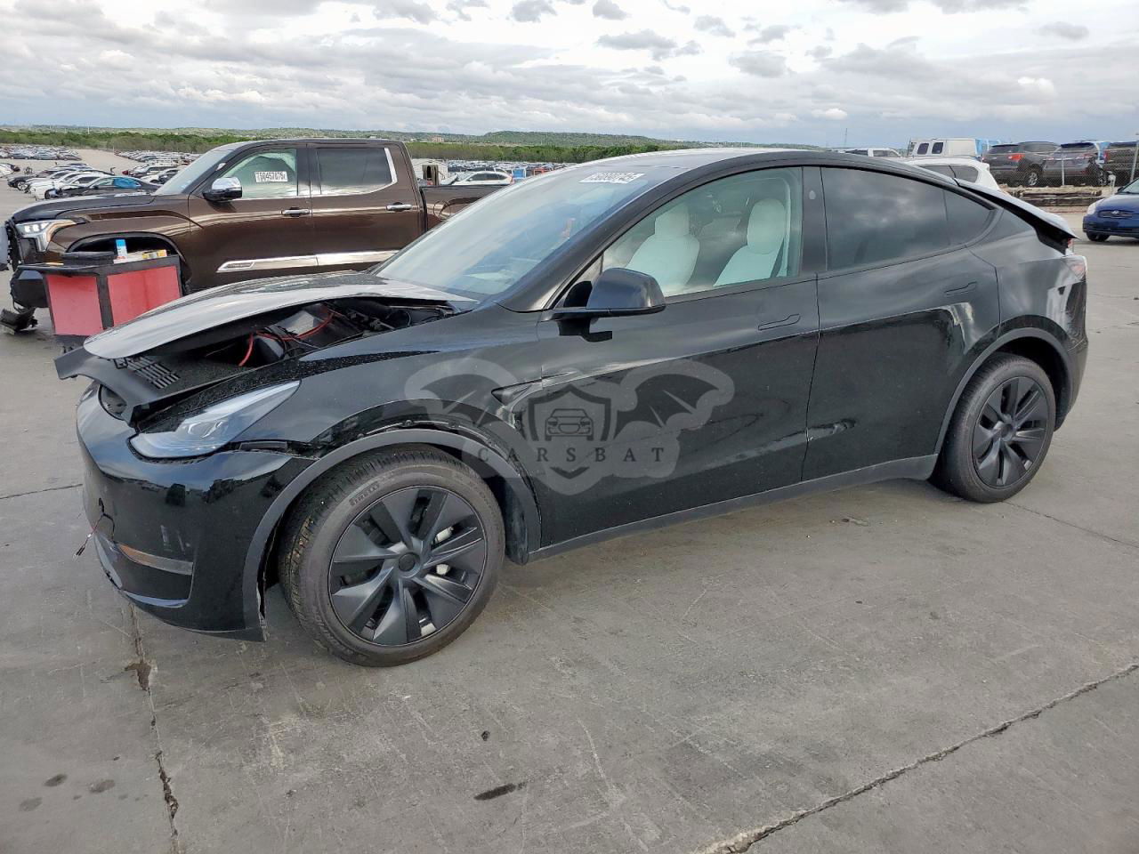 Tesla Model Y 2025