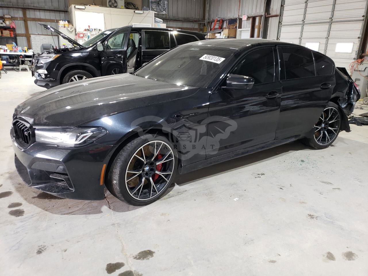 BMW M5 4.4L  8 2021