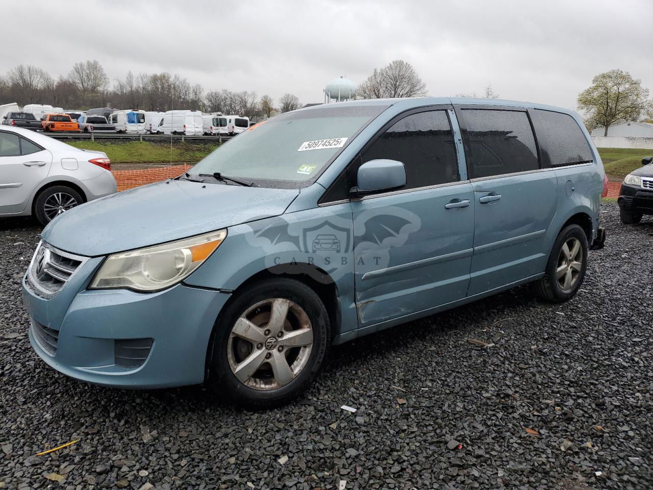 Volkswagen Routan SE 3.8L  6 2010
