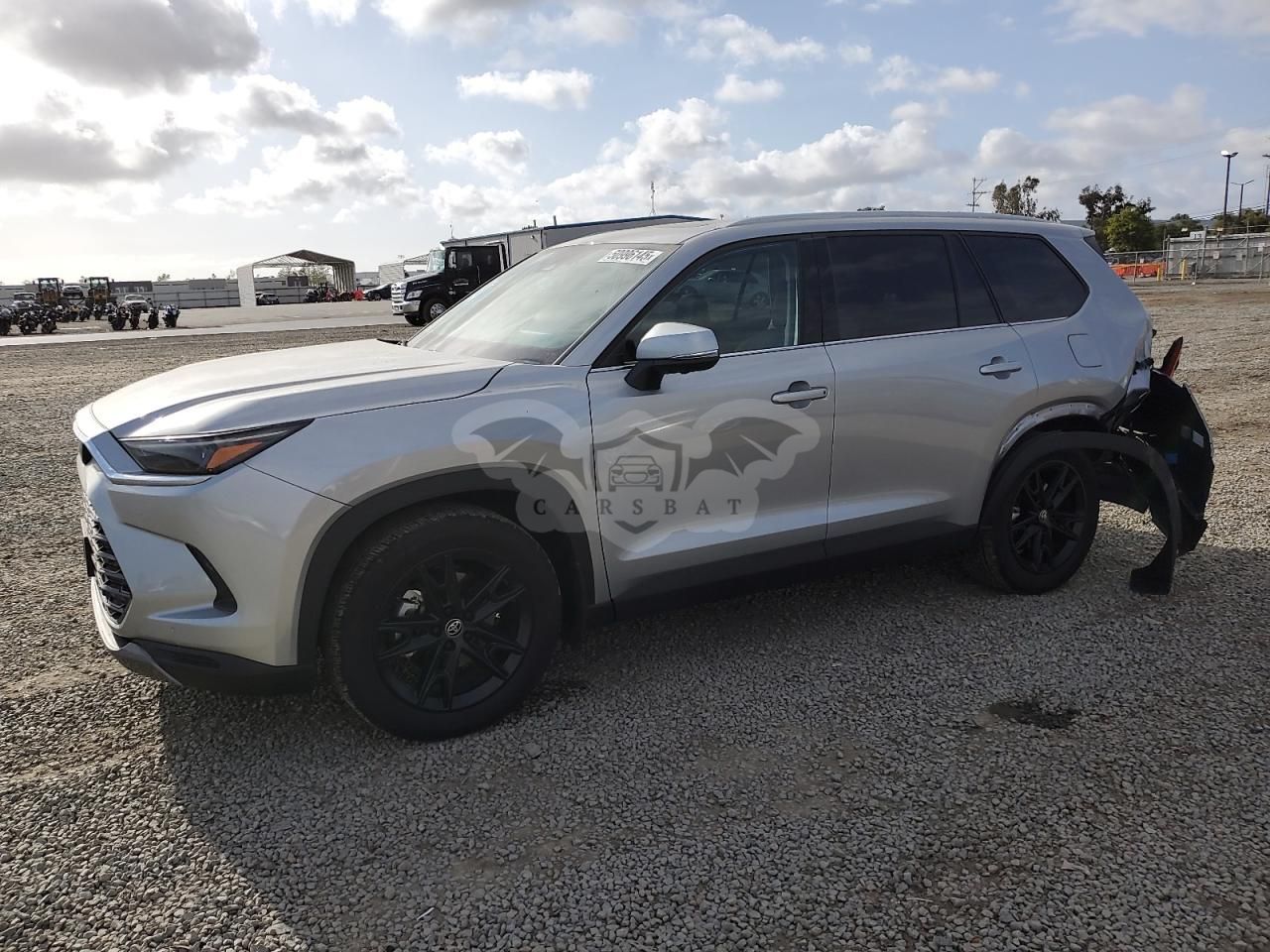 Toyota Grand Highlander XLE 2.5L 4 2024