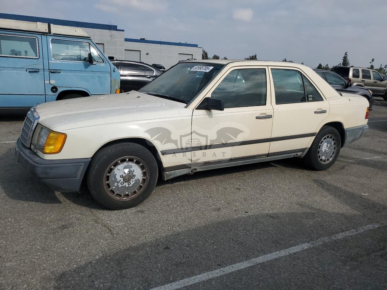 Mercedes-Benz 300 E 3.0L 6 1988