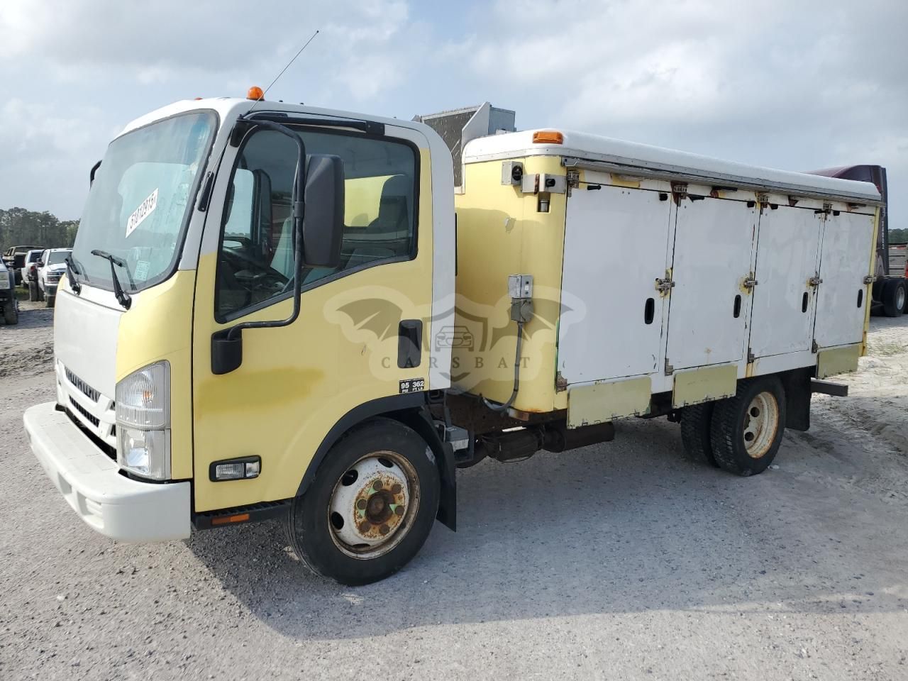 Isuzu NPR 6.0L 8 2017