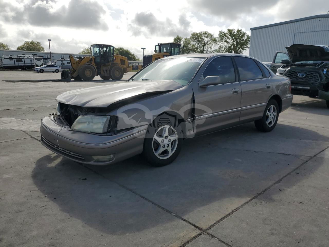 Toyota Avalon XL 3.0L  6 1998