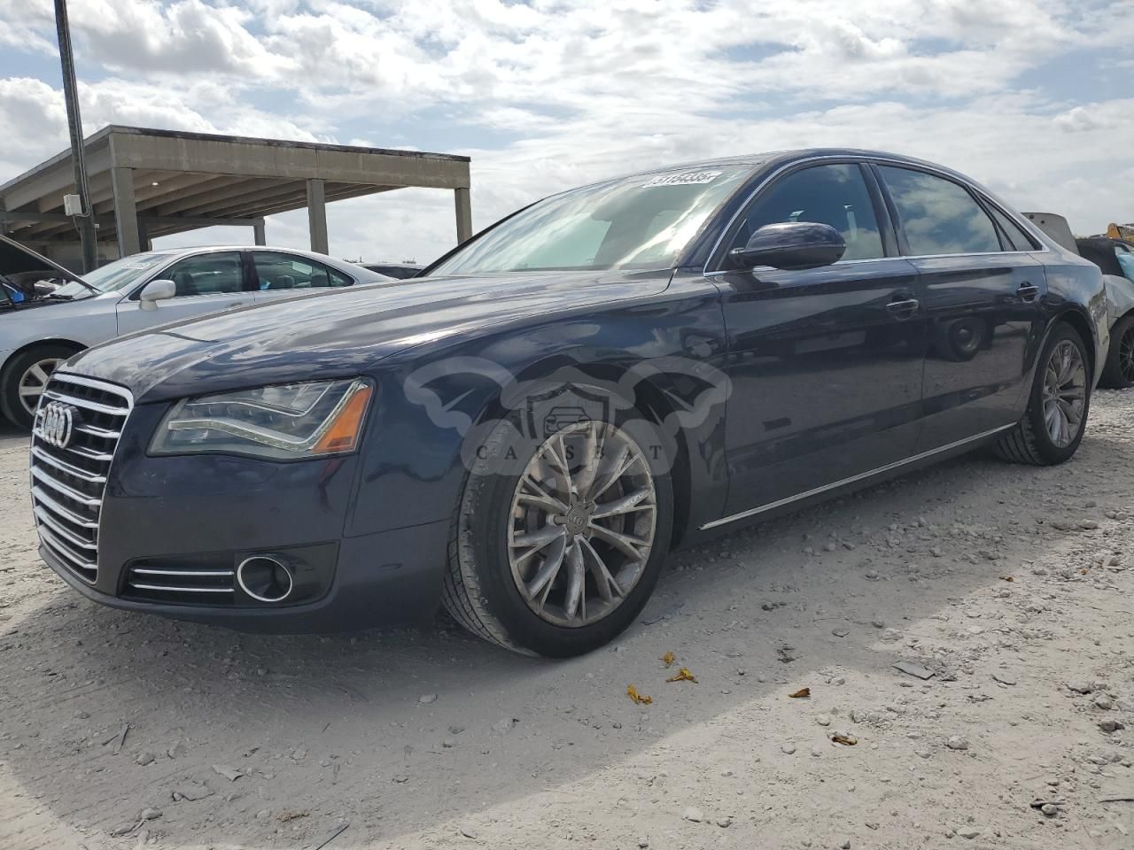 Audi A8 L QUATTRO 4.2L 8 2011