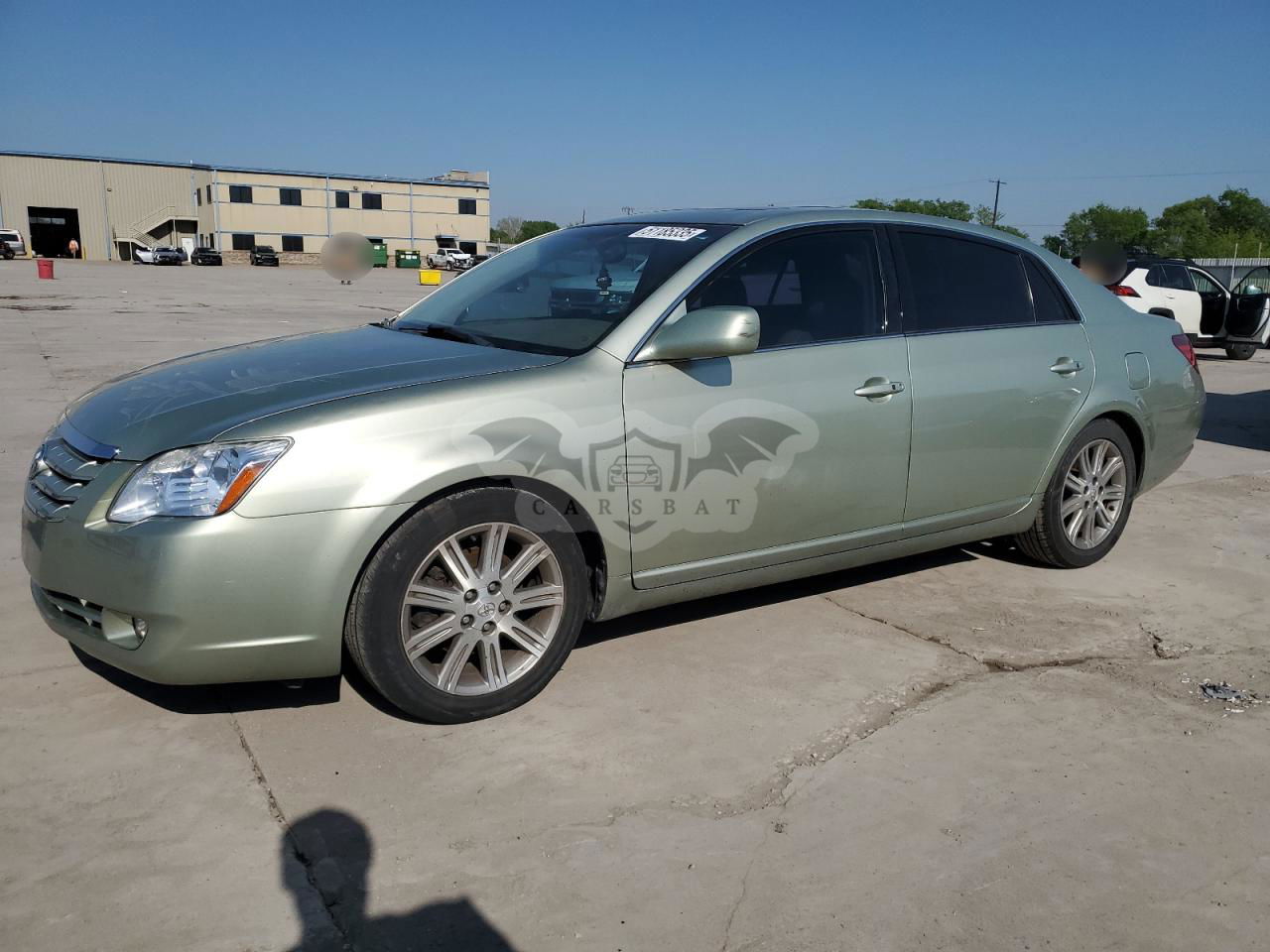 Toyota Avalon XL 3.5L  6 2006