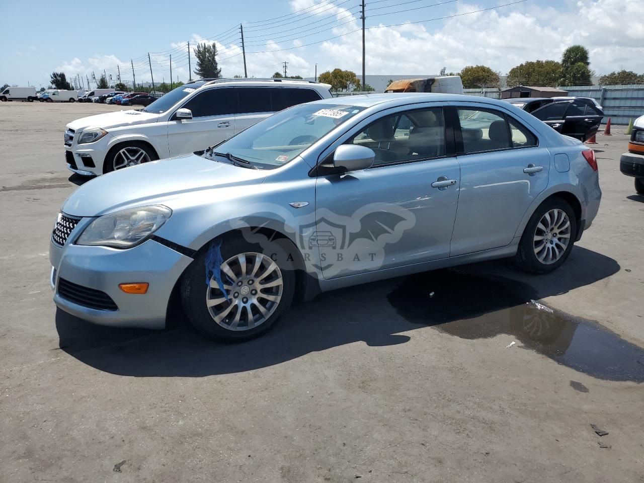 Suzuki Kizashi SE 2.4L 4 2010