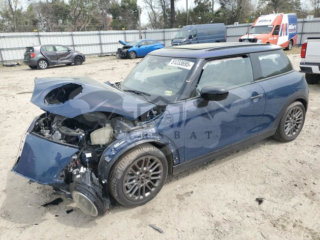 Mini Cooper 2.0L  4 2025