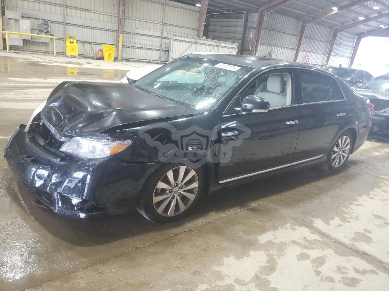 Toyota Avalon BASE 3.5L  6 2011
