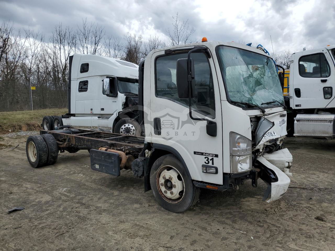 Isuzu NQR 5.2L  4 2014