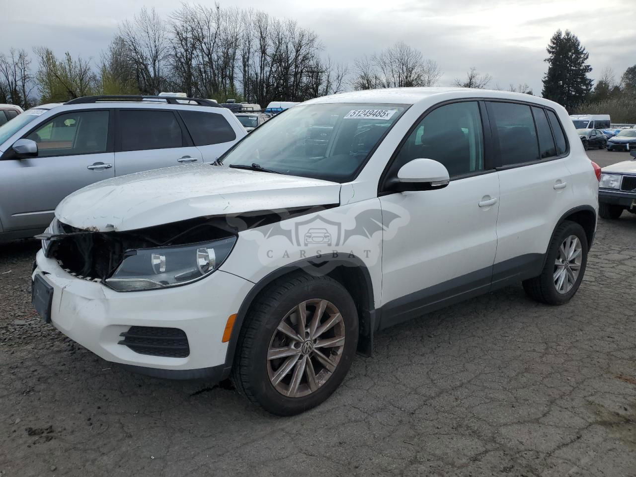 Volkswagen Tiguan S 2.0L  4 2014