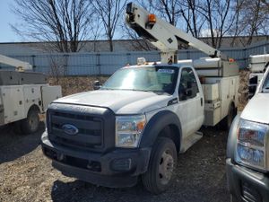Ford F-450 SUPER DUTY 6.8L 10 2013