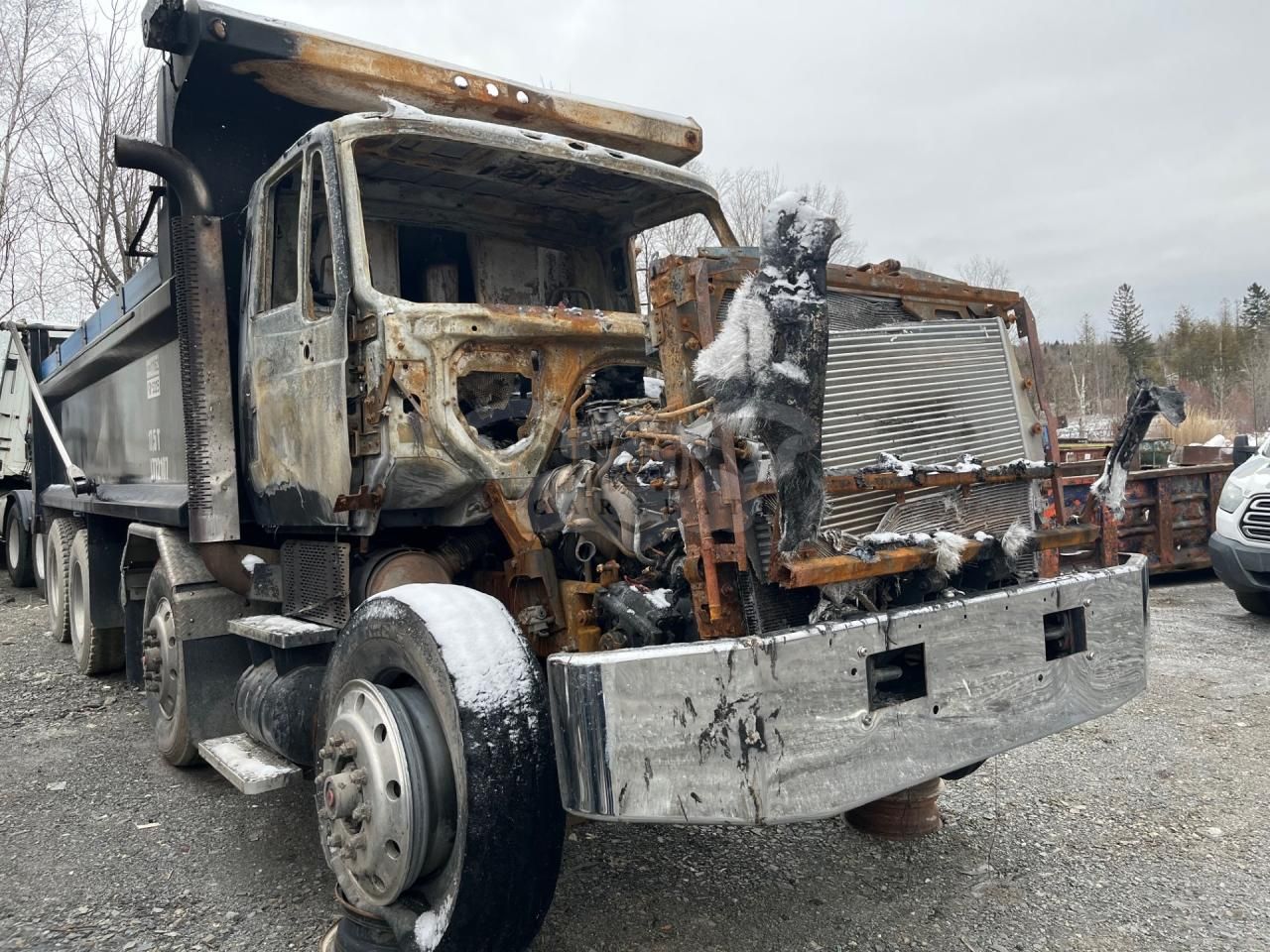 International WorkStar / 7000 Series 7600 13.0L 6 2012