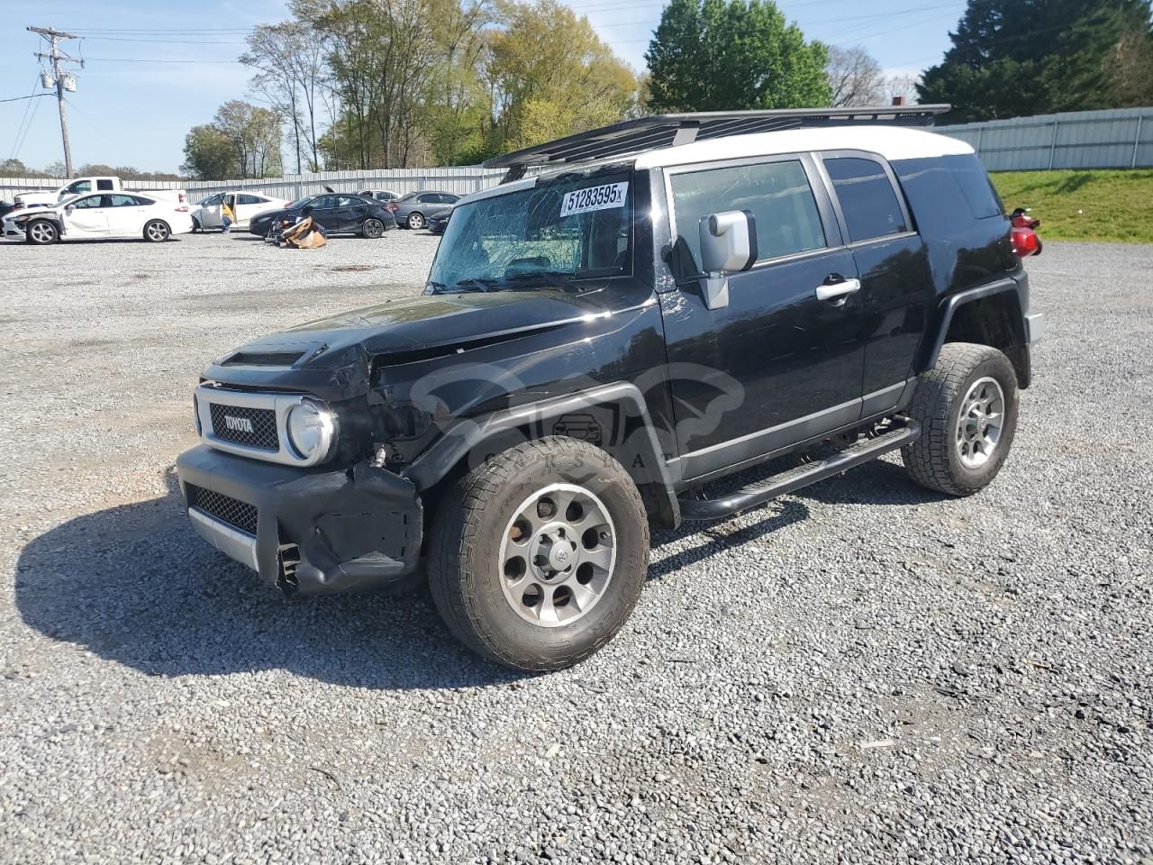 Toyota FJ Cruiser 4.0L 6 2013