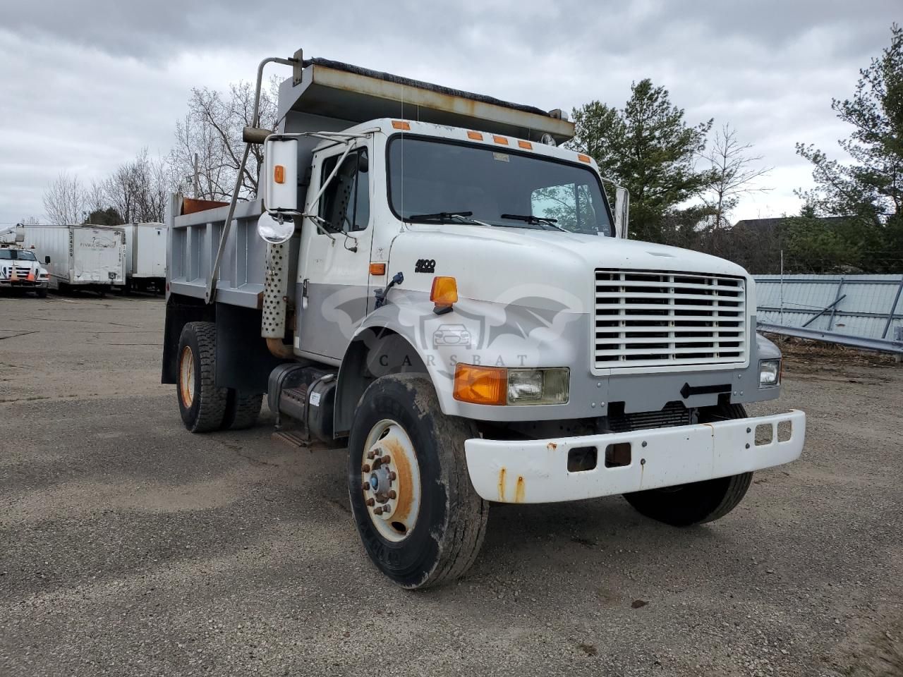 International 4700 / 4900 4900 6 1995