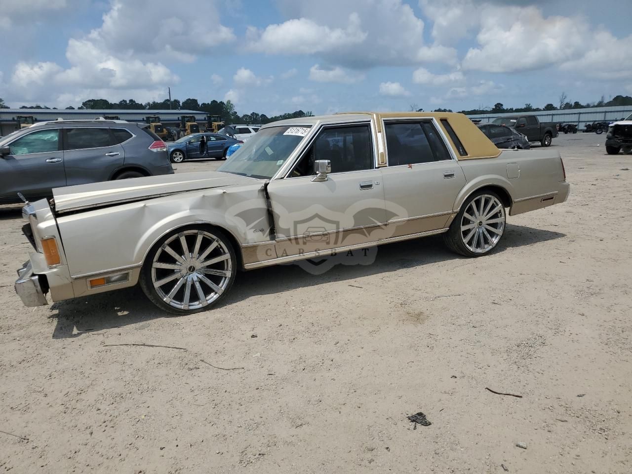 Lincoln Town Car 5.0L 8 1989