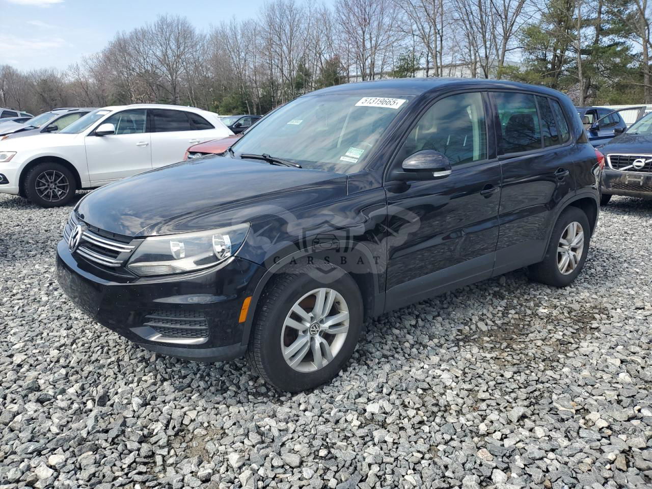Volkswagen Tiguan S 2.0L  4 2013