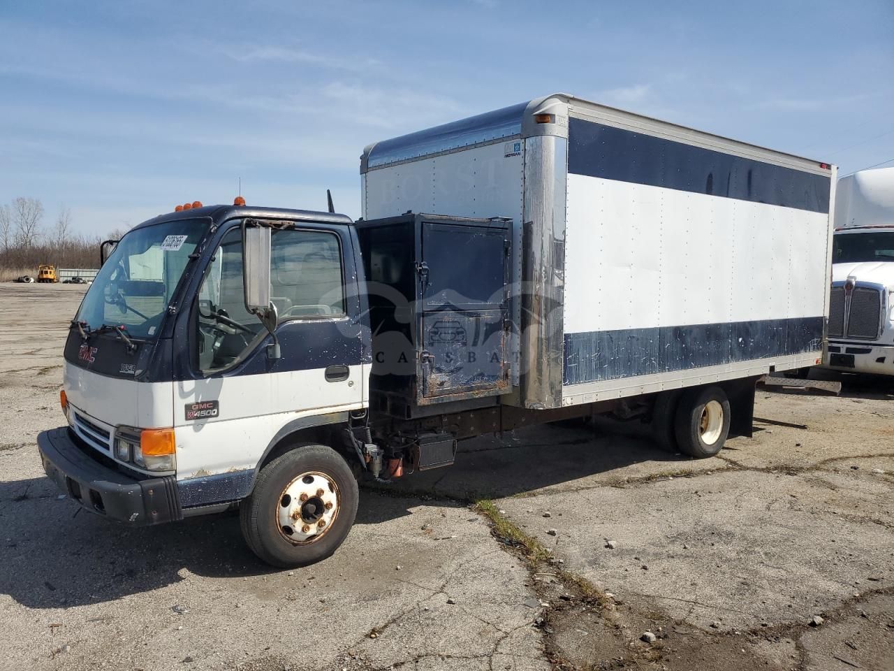 GMC W-series W45042 5.2L 4 2005