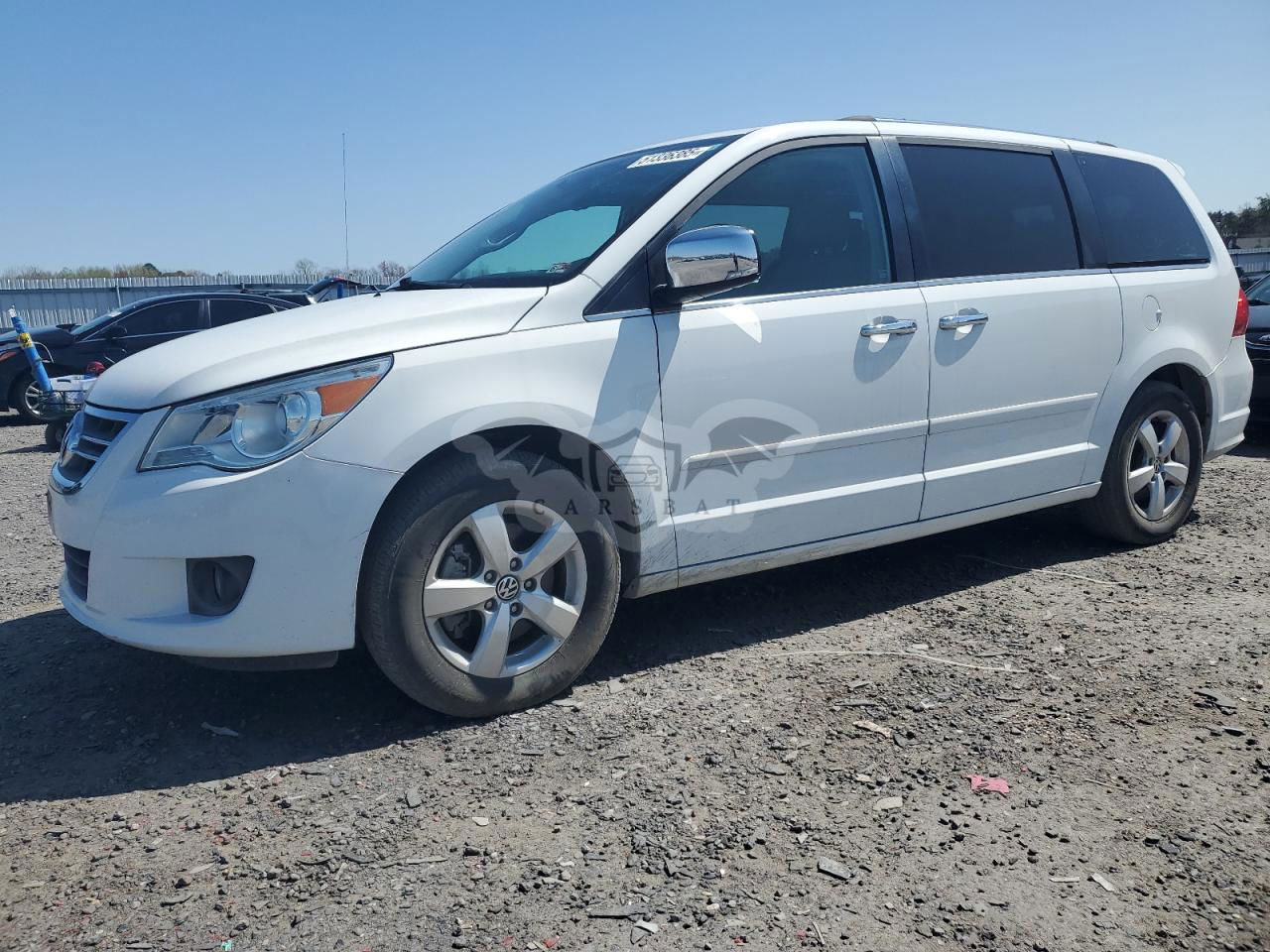 Volkswagen Routan SEL PREMIUM 3.6L  6 2014