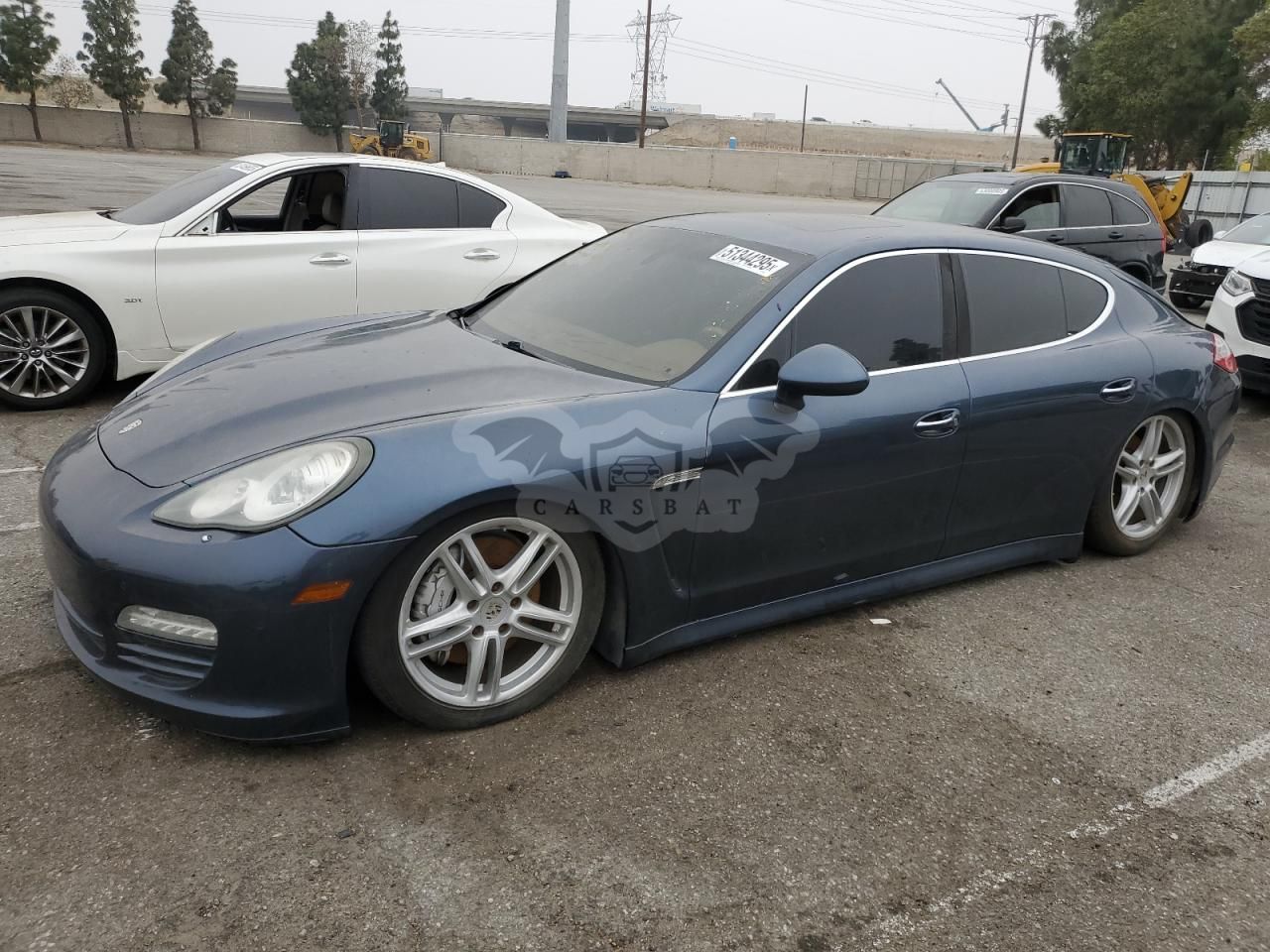 Porsche Panamera S 4.8L 8 2011