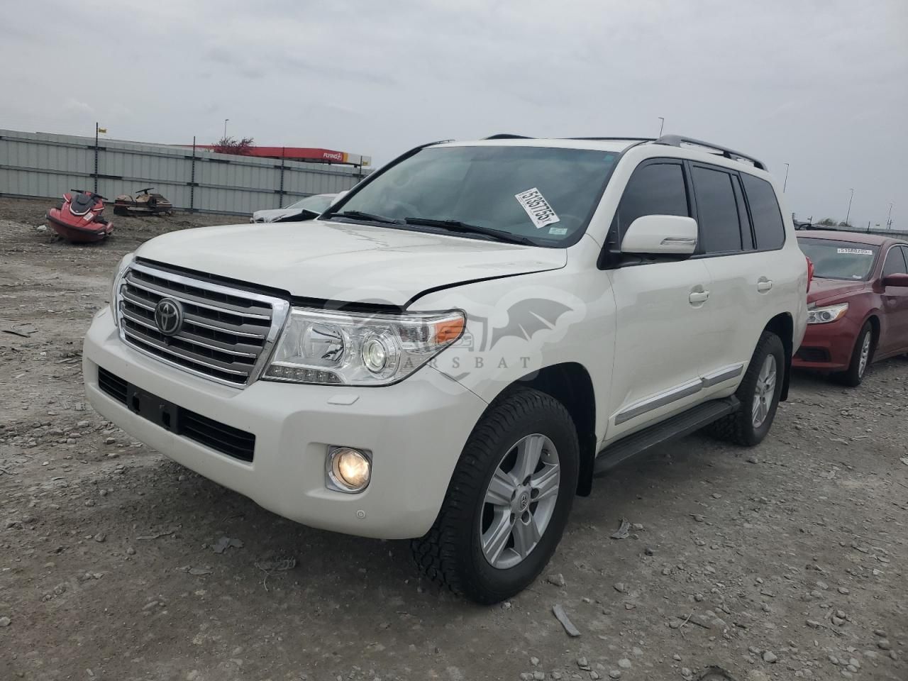 Toyota Land Cruiser 5.7L 8 2015