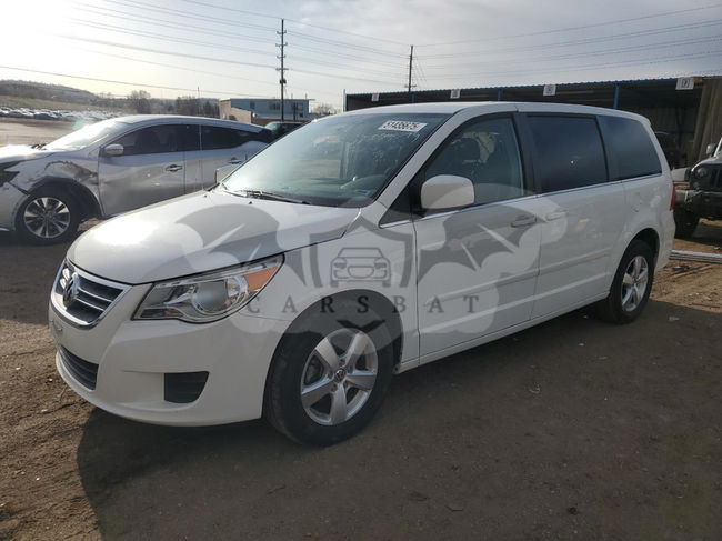 Volkswagen Routan SE 3.8L  6 2010