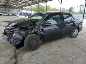 Toyota Corolla BASE 1.8L 4 2013