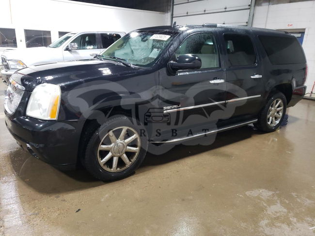 GMC Yukon DENALI 6.2L  8 2011