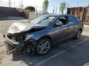 Toyota Camry LE 2.5L 4 2015