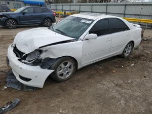 Toyota Camry LE 2.4L 4 2005