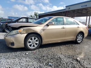 Toyota Camry BASE 2.5L 4 2011