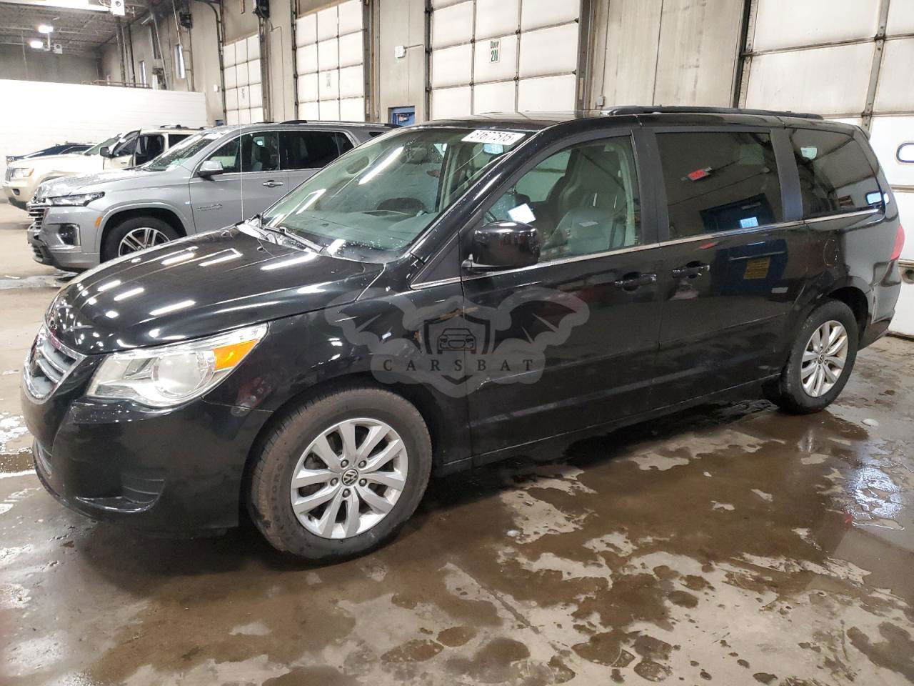 Volkswagen Routan SE 3.6L  6 2014