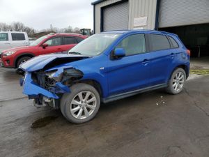 Mitsubishi Outlander ES 2.0L 4 2015