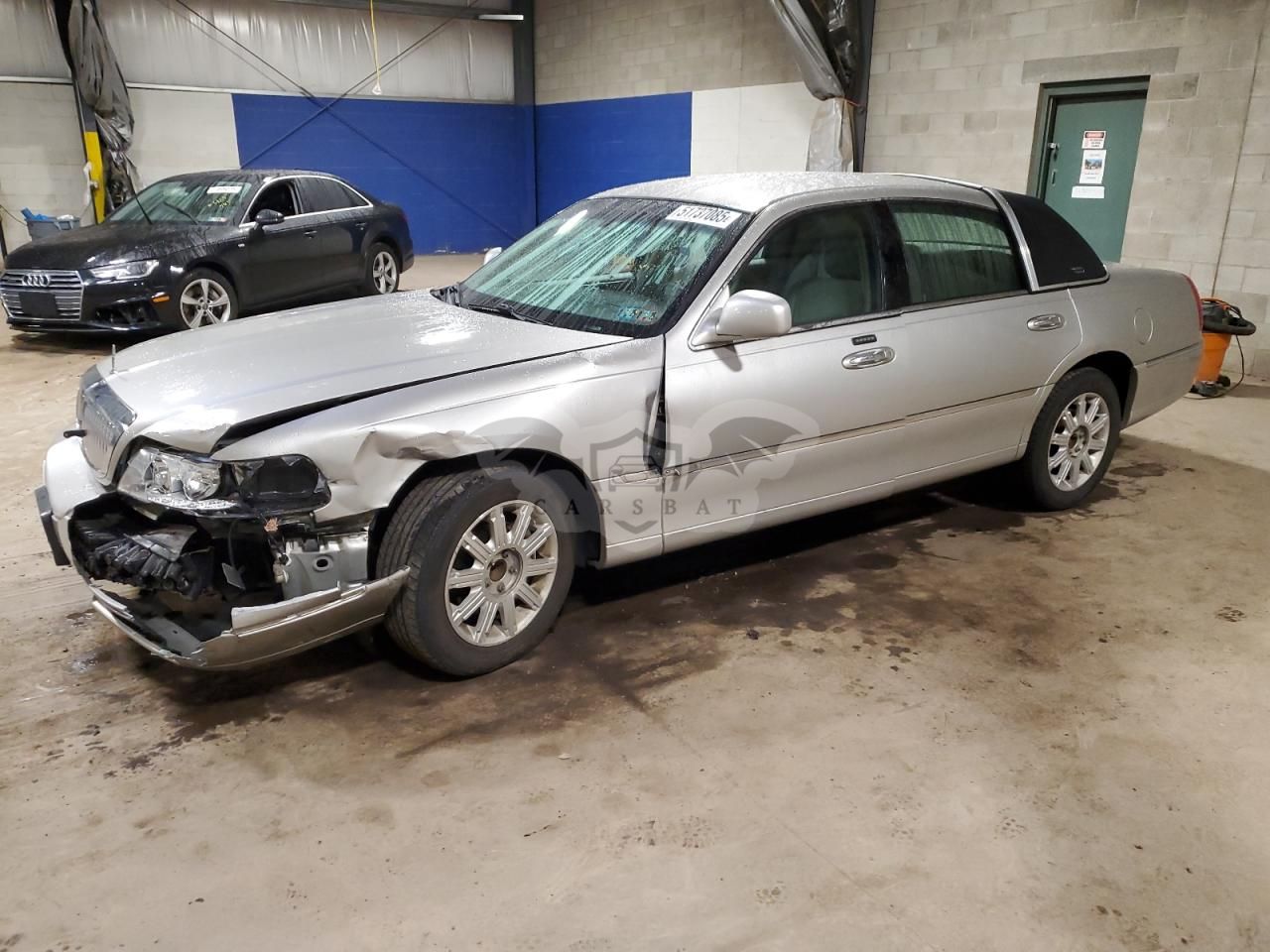 Lincoln Town Car SIGNATURE LIMITED 4.6L 8 2007