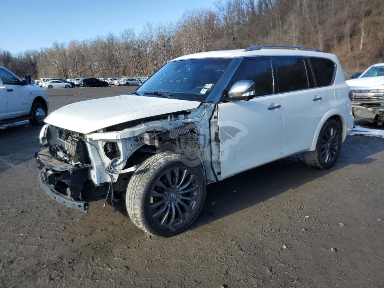 Infiniti QX80 5.6L  8 2015