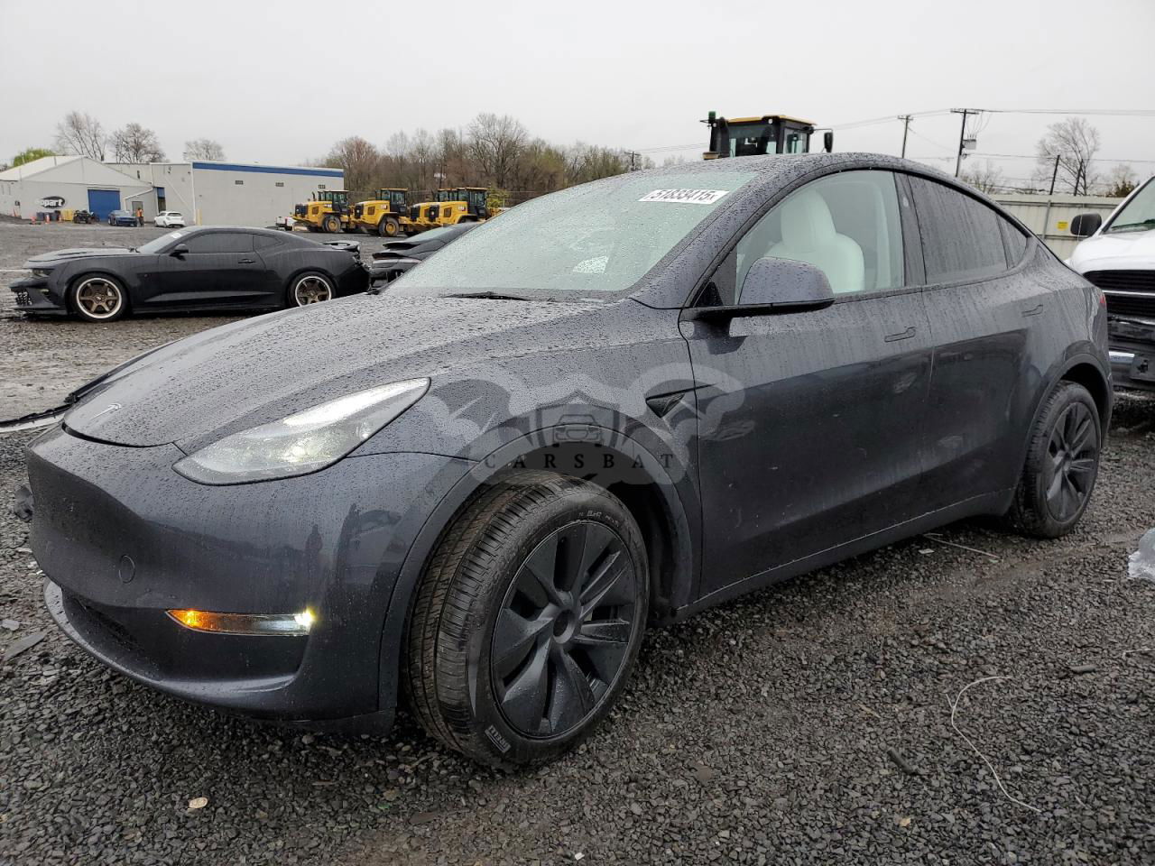 Tesla Model Y 2025