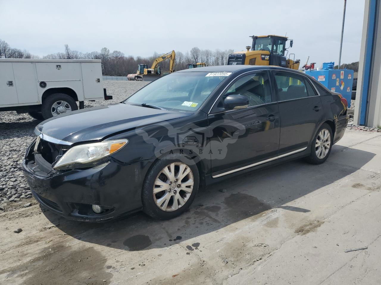 Toyota Avalon BASE 3.5L  6 2011