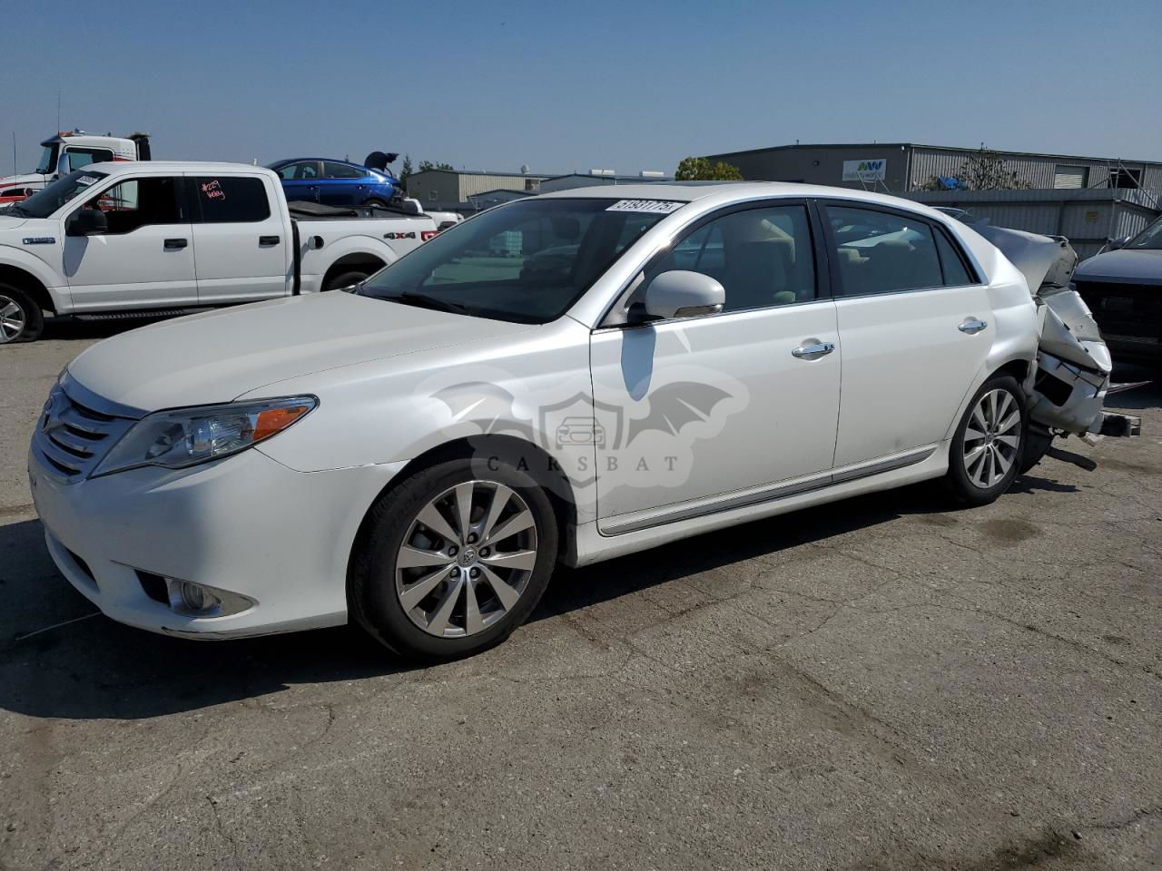Toyota Avalon BASE 3.5L  6 2011
