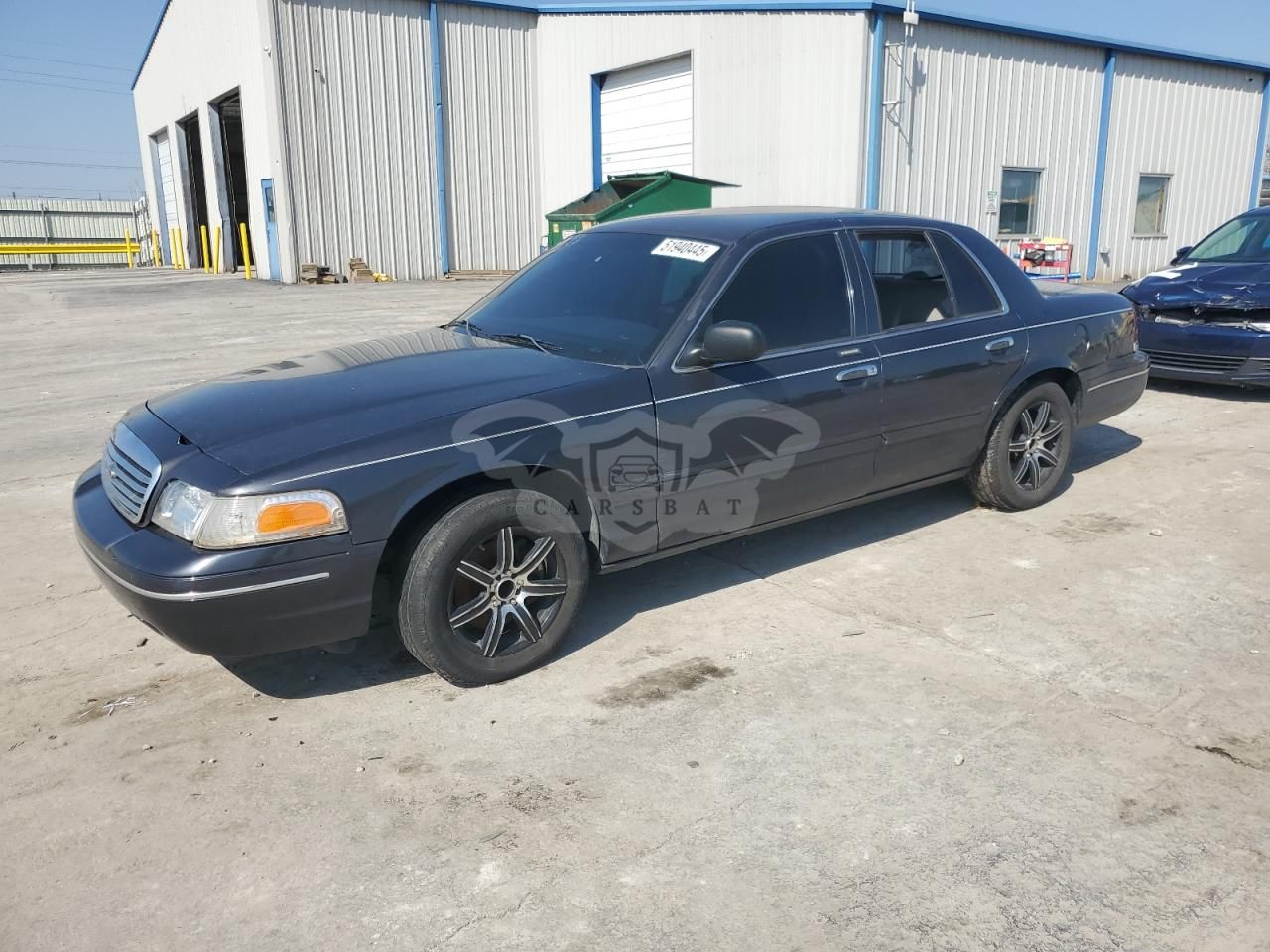 Ford Crown LX 4.6L 8 2005