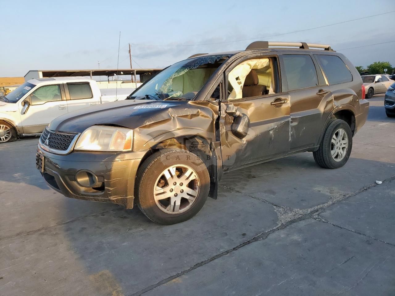 Mitsubishi Endeavor LS 3.8L 6 2011