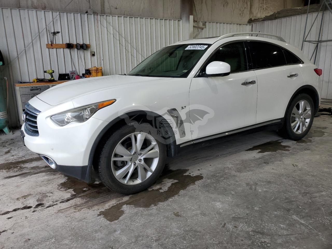 Infiniti QX70 3.7L 6 2015