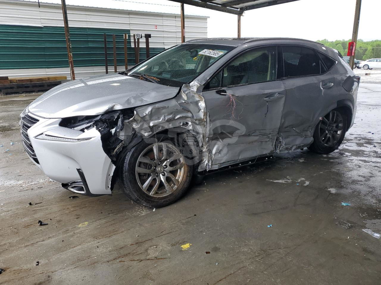Lexus NX 200T BASE 2.0L  4 2016