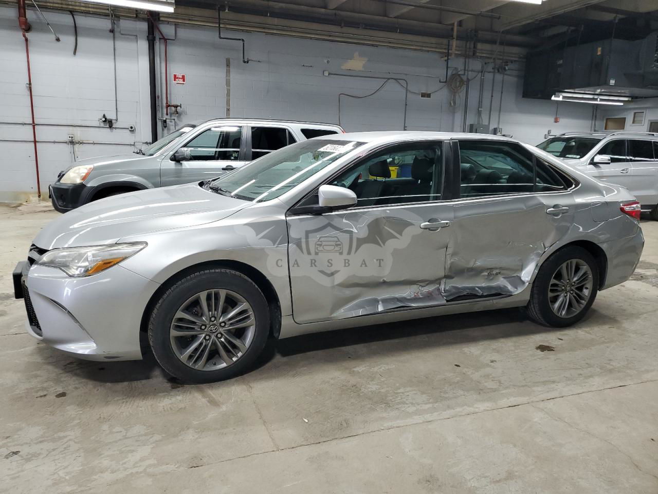 Toyota Camry LE 2.5L  4 2017