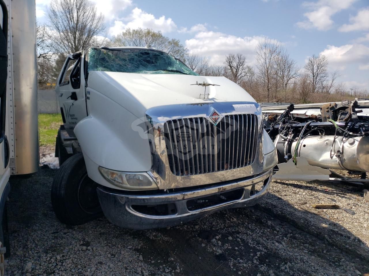 International TranStar / 8000 Series 8600 11.0L 6 2012