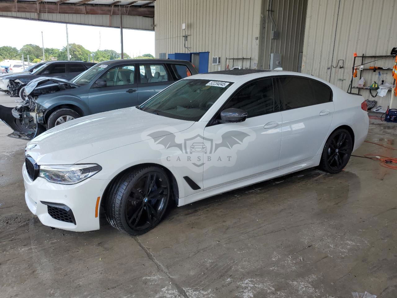BMW M5 4.4L  8 2020