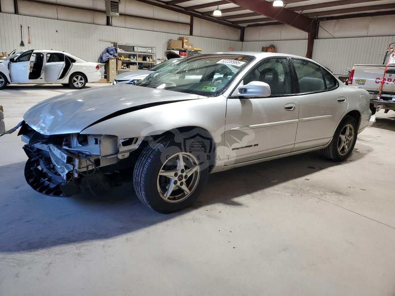 Pontiac Grand Prix SE 3.1L 6 2002