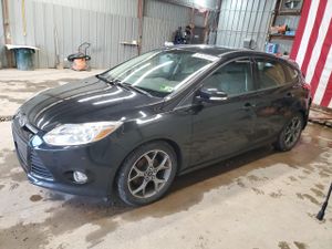 Ford Focus SE 2.0L 4 2014
