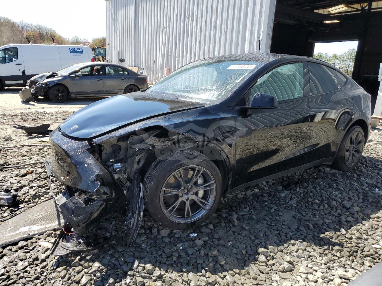 Tesla Model Y 2025